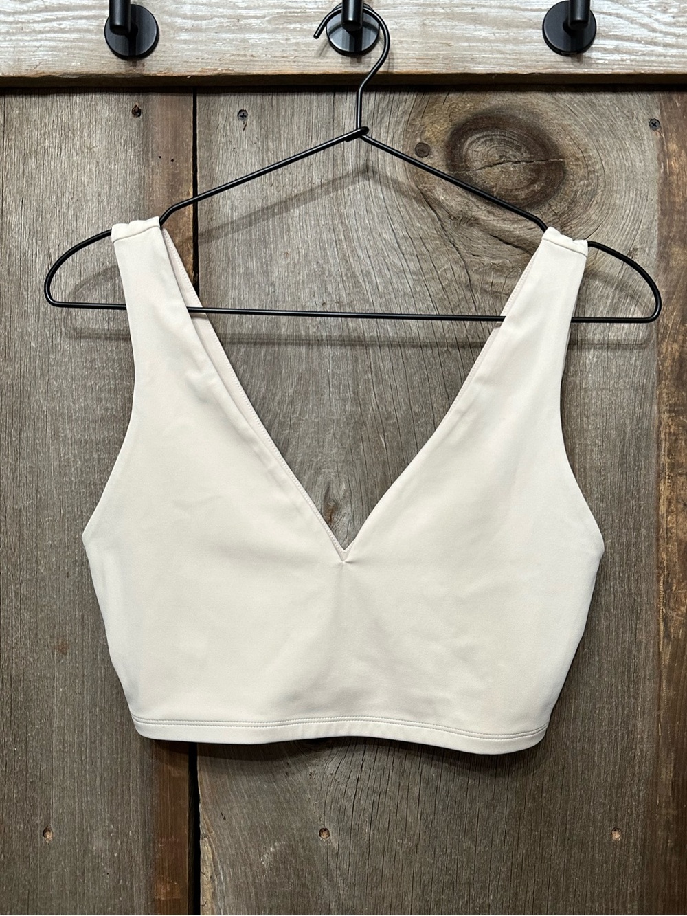 Express Body Contour High Compression Double V-Neck Bralette in Sandshell Small